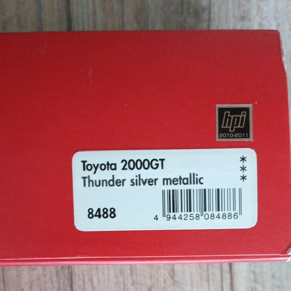 Silver Mirage Model Car - Picture 8 of 8